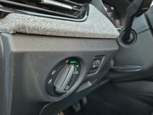 Skoda Kamiq 1.0 Tsi 116 Cv Selection  - Foto 21
