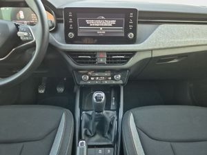 Skoda Kamiq 1.0 Tsi 116 Cv Selection  - Foto 13