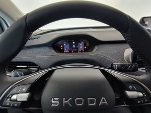 Skoda Elroq 60 63 Kwh Batterie 150 Kw 204 Cv Traccion Tr  - Foto 15
