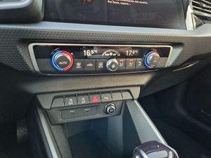 Audi A1 Sb 30 Tfsi 110cv Stronic Adrenalin  - Foto 23