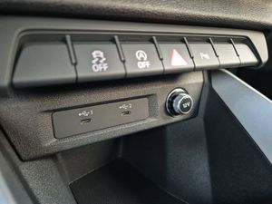 Audi A1 Sb 30 Tfsi 110cv Stronic Adrenalin  - Foto 19