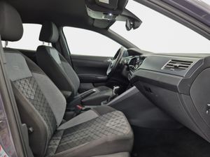 Volkswagen Taigo 1.0 Tsi 115 Cv Dsg R-line  - Foto 16