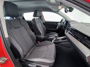 Audi A1 Sportback Adrenalin 25 Tfsi 70kw (95cv)  - Foto 9