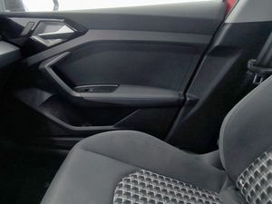 Audi A1 Sportback Adrenalin 25 Tfsi 70kw (95cv)  - Foto 19