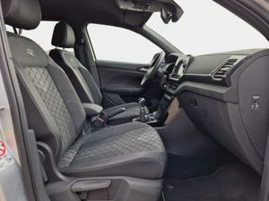 Volkswagen T-cross 1.0 Tsi 115cv R-line  - Foto 16