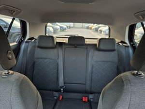 Volkswagen Golf 1.0 Etsi 110 Cv Dsg Life  - Foto 28