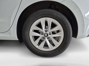 Skoda Fabia 1.0 Tsi 95 Cv Selection  - Foto 9