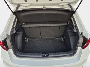 Skoda Fabia 1.0 Tsi 95 Cv Selection  - Foto 18