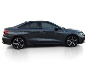 Audi A3 Sedan 35 Tdi 150 Cv Stronic Black Line  - Foto 6
