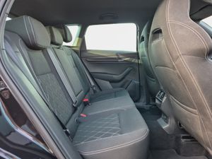 Skoda Karoq 2.0 Tdi 150 Cv Dsg 4x4 Sportline  - Foto 17