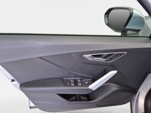 Audi Q2 30 Tfsi 116 Cv Design  - Foto 11