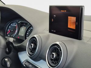 Audi Q2 30 Tfsi 116 Cv Design  - Foto 20