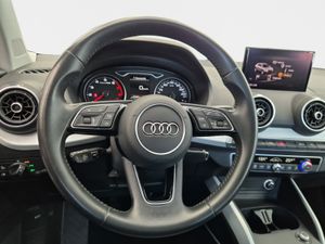 Audi Q2 30 Tfsi 116 Cv Design  - Foto 13