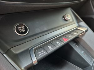 Audi Q3 35 Tdi 150 Cv Stronic Black Line  - Foto 19