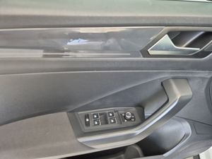 Volkswagen T-roc 2.0 Tdi 150 Cv Dsg Sport  - Foto 11
