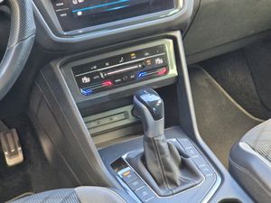 Volkswagen Tiguan 2.0 Tdi 150 Cv Dsg R-line  - Foto 22