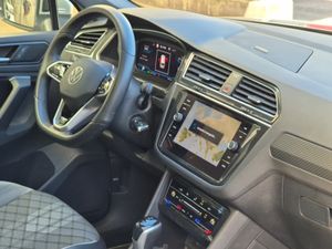Volkswagen Tiguan 2.0 Tdi 150 Cv Dsg R-line  - Foto 27
