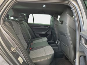 Skoda Octavia Combi Sportline 1,5 Tsi M-hev 150 Cv  - Foto 17