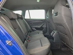 Skoda Octavia Combi 15 Tsi 150cv Dsg Ambition Plus  - Foto 17
