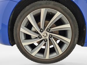 Skoda Octavia Combi 15 Tsi 150cv Dsg Ambition Plus  - Foto 9