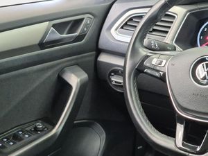 Volkswagen T-roc 1.0 Tsi 110 Cv Life  - Foto 16