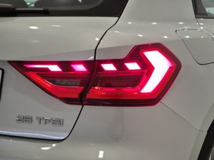 Audi A1 Sb 25 Tfsi 95cv Adrenalin  - Foto 27