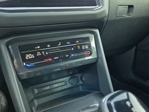 Volkswagen Tiguan 2.0 Tdi 150 Cv Stronic Rline  - Foto 24
