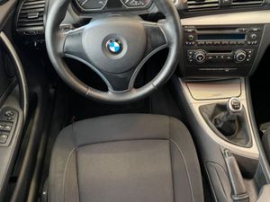 BMW Serie 1 116d 115CV   - Foto 9