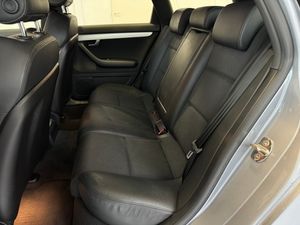 Audi A4 Avant 2.0 TDI quattro DPF 170cv   - Foto 8