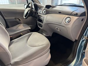 Citroën C3 1.4i SX   - Foto 13