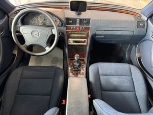 Mercedes Clase C 220CDI ELEGANCE   - Foto 10