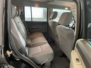 Jeep Commander 3.0 V6 CRD Limited   - Foto 12