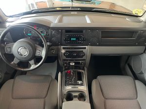 Jeep Commander 3.0 V6 CRD Limited   - Foto 16