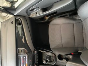Kia Carens 1.7 CRDi VGT Emotion DCT 7pl Lux   - Foto 11