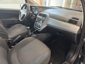 Fiat Punto 1.4 16v Dynamic   - Foto 16