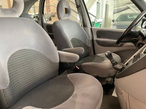 Citroën Xsara Picasso 1.6 HDi 110 Exclusive   - Foto 14