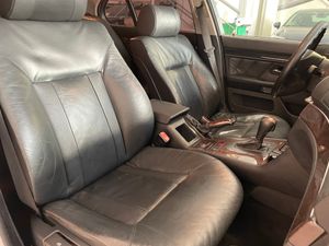 BMW Serie 5 525dA 163cv   - Foto 15