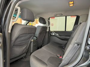 Nissan Pathfinder 2.5 dCi SE 7 plazas   - Foto 12