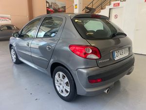 Peugeot 206 + 1.4i 75cv   - Foto 3
