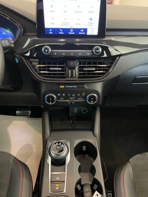 Ford Kuga Hybrid ST-Line X  - Foto 15