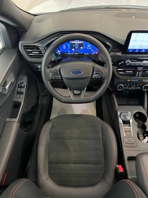 Ford Kuga Hybrid ST-Line X  - Foto 12
