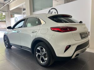 Kia XCeed Concept  - Foto 11