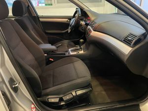 BMW Serie 3 320dA  - Foto 15
