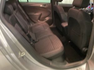 Opel Astra Dynamic Sportwagon  - Foto 9