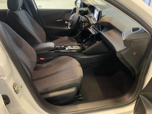Peugeot 208 Hybrid 100 Allure  - Foto 11