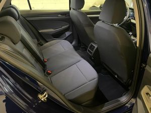 Volkswagen Golf Basis  - Foto 10