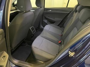 Volkswagen Golf Basis  - Foto 11