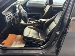BMW Serie 3 318d  - Foto 11