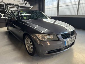BMW Serie 3 318d  - Foto 3