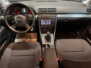Audi A4 2.0 TDI  - Foto 8